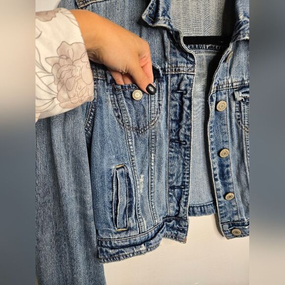 American Eagle Outfitters Cropped Denim Jean Jacket Casual Timeless Y2K Size M - Picture 5 of 11